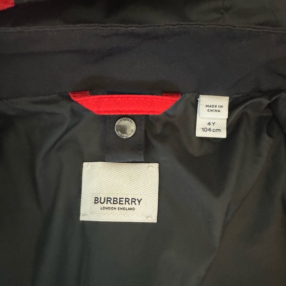 Authentic Burberry kids rain coat - Picture 4 of 4